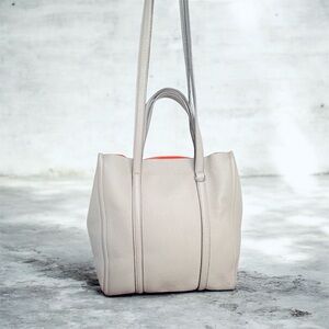 MARC JACOBS TOTE🩷LIKE NEW!